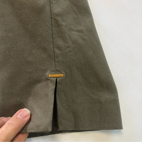 Chico’s Women’s Pull On Pant Tummy Control Tapered Leg Metal Trim at Ankle - Picture 4 of 9